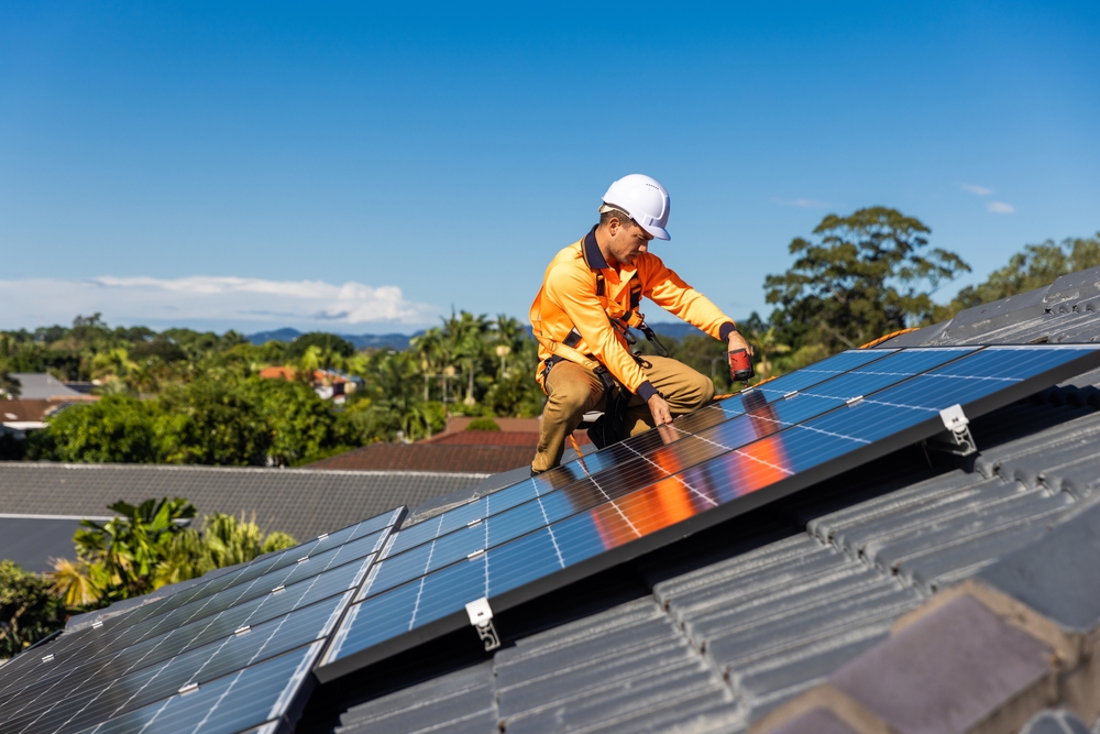 Your Guide To Solar Roofing in 2023